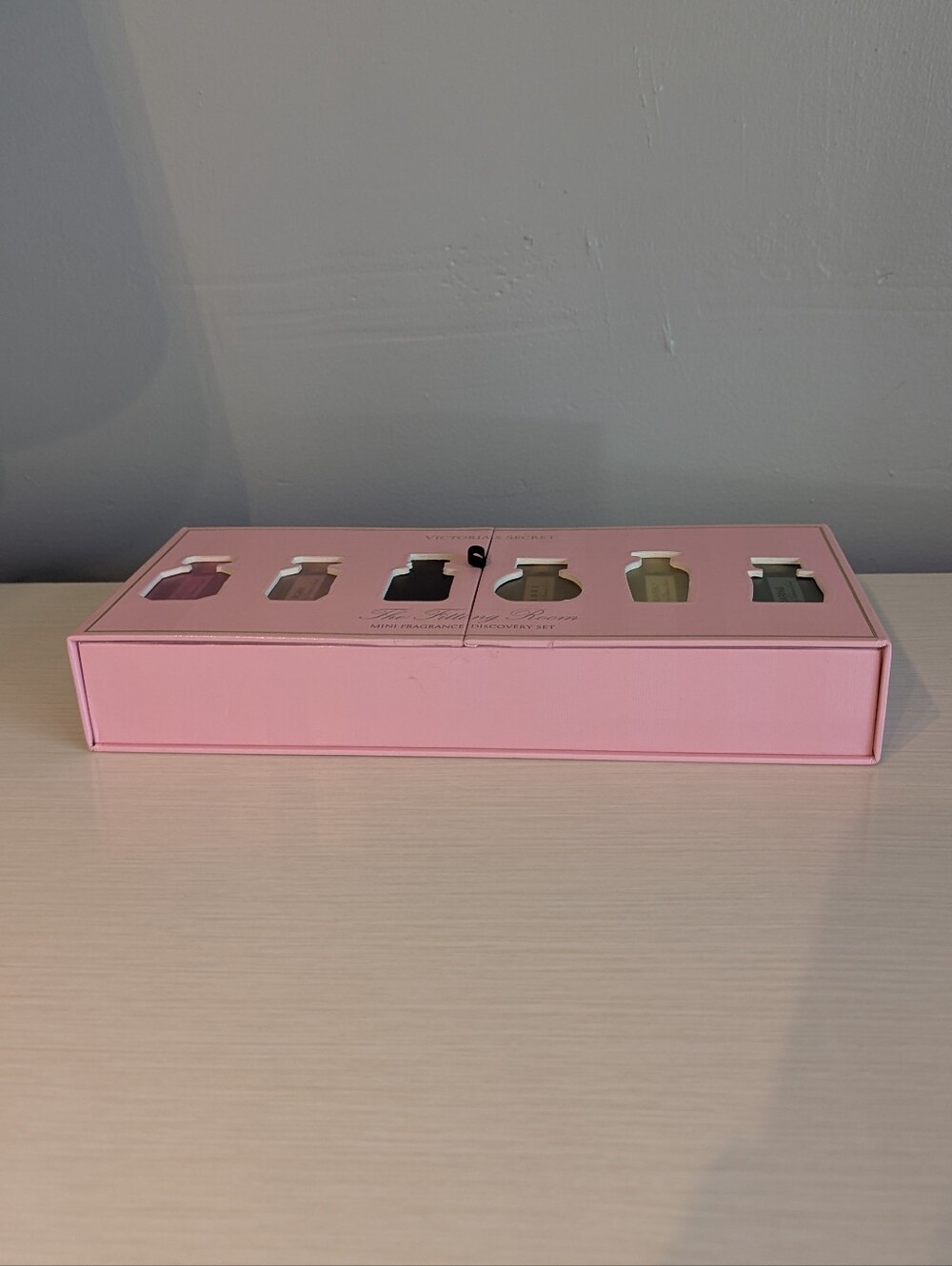 Victoria's Secret 6 mini fragrance The Fitting Room discovery set 10ml each - Picture 7 of 8